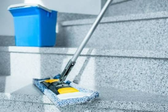 Professionelle Treppenhausreinigung